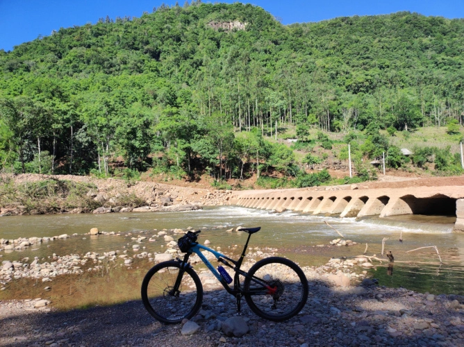 Ponte Baixa no Rio Caí entre São Maximiliano e Pedancino